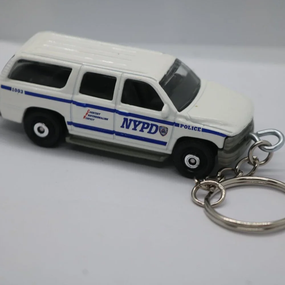 Matchbox 2000 Chevy Suburban NYPD custom keychain 1/64 scale